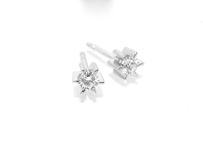 Spesialpris! Diamantøredobber med diamanter 0.20ct w.si