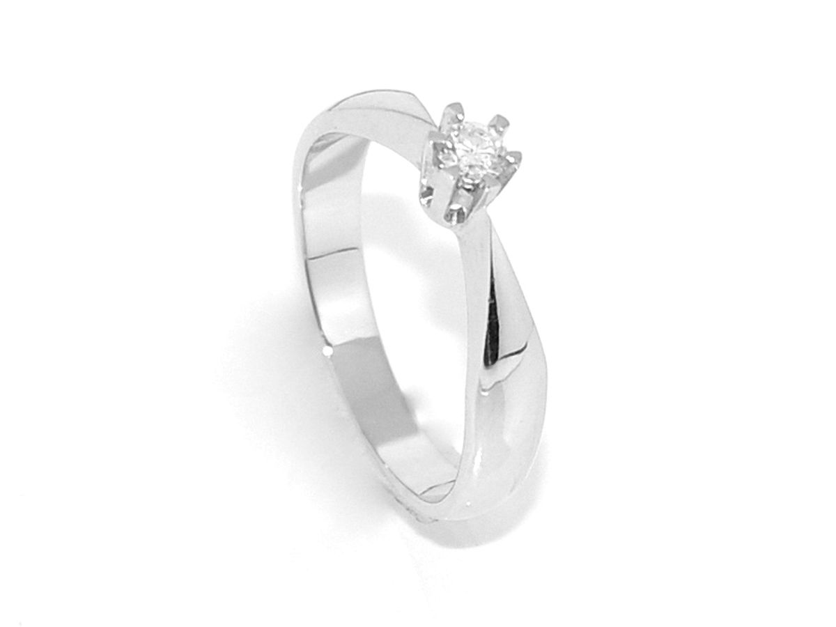 Spesialpris! Diamantring 0.10 w.si (585)