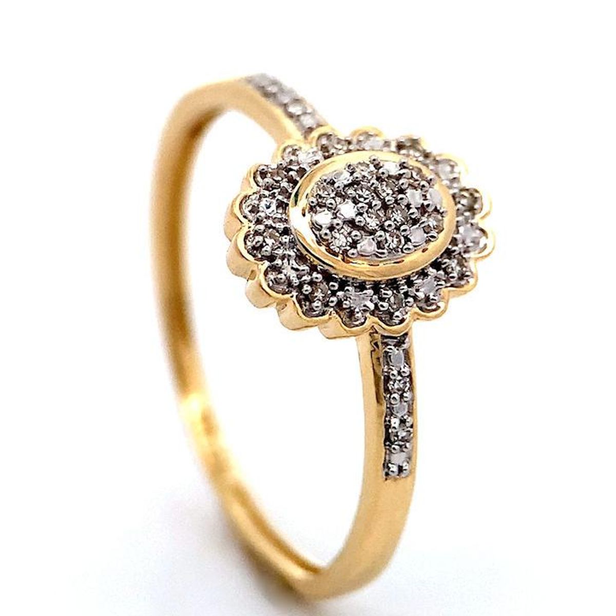 SpesialPris! Gullring 0.06ct w.si